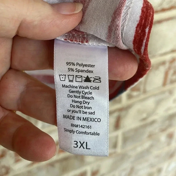 LuLaRoe Red White Blue Stars and Stripes Short Sleeved T-shirt - Picture 6 of 8